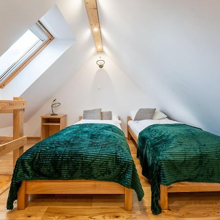 Dom Krawca - Pod Chojnikiem Appartement Jelenia Góra Buitenkant foto