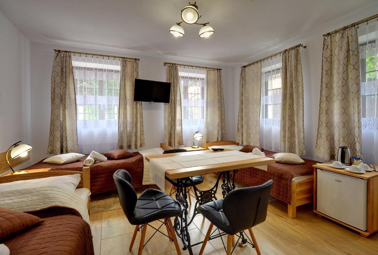 Dom Krawca - Pod Chojnikiem Appartement Jelenia Góra Buitenkant foto