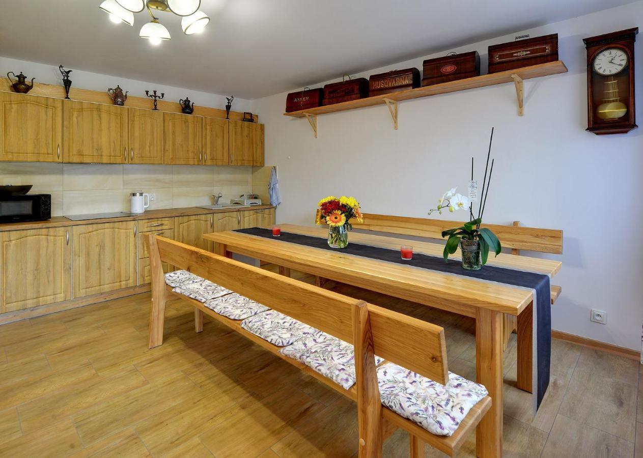Dom Krawca - Pod Chojnikiem Appartement Jelenia Góra Buitenkant foto