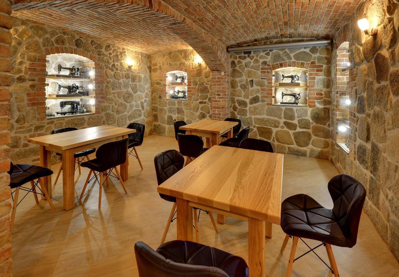 Dom Krawca - Pod Chojnikiem Appartement Jelenia Góra Buitenkant foto
