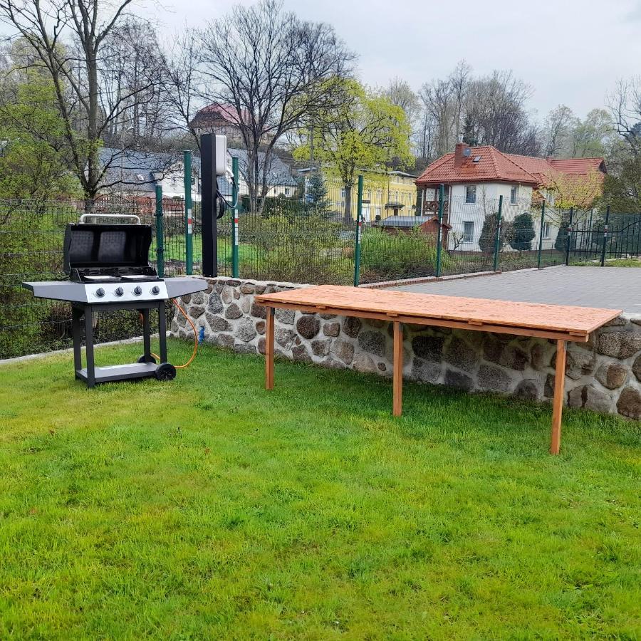 Dom Krawca - Pod Chojnikiem Appartement Jelenia Góra Buitenkant foto