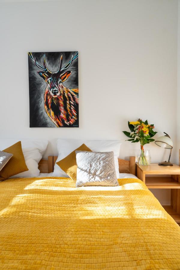 Dom Krawca - Pod Chojnikiem Appartement Jelenia Góra Buitenkant foto