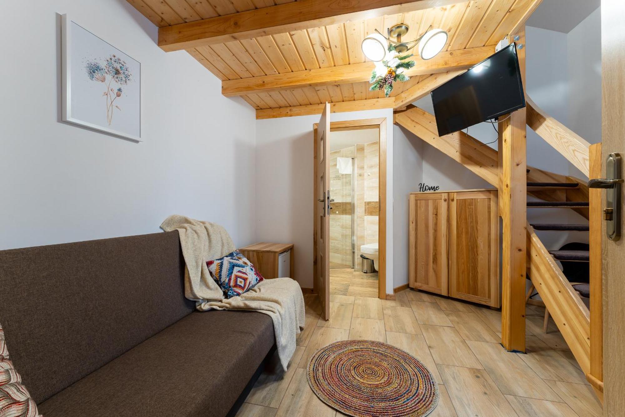 Dom Krawca - Pod Chojnikiem Appartement Jelenia Góra Buitenkant foto