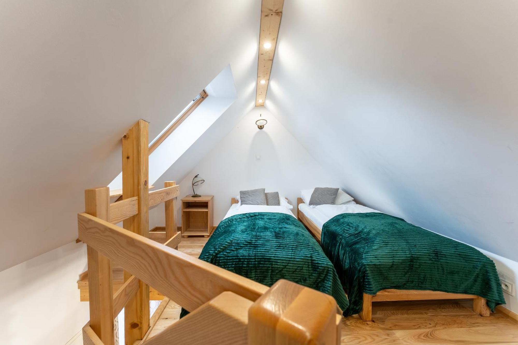 Dom Krawca - Pod Chojnikiem Appartement Jelenia Góra Buitenkant foto