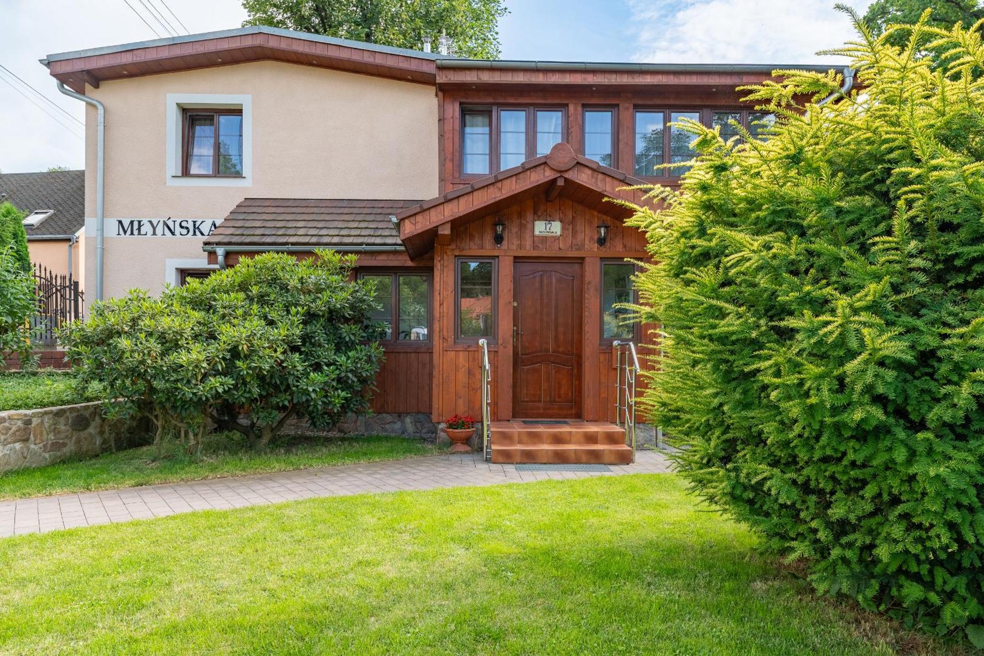 Dom Krawca - Pod Chojnikiem Appartement Jelenia Góra Buitenkant foto