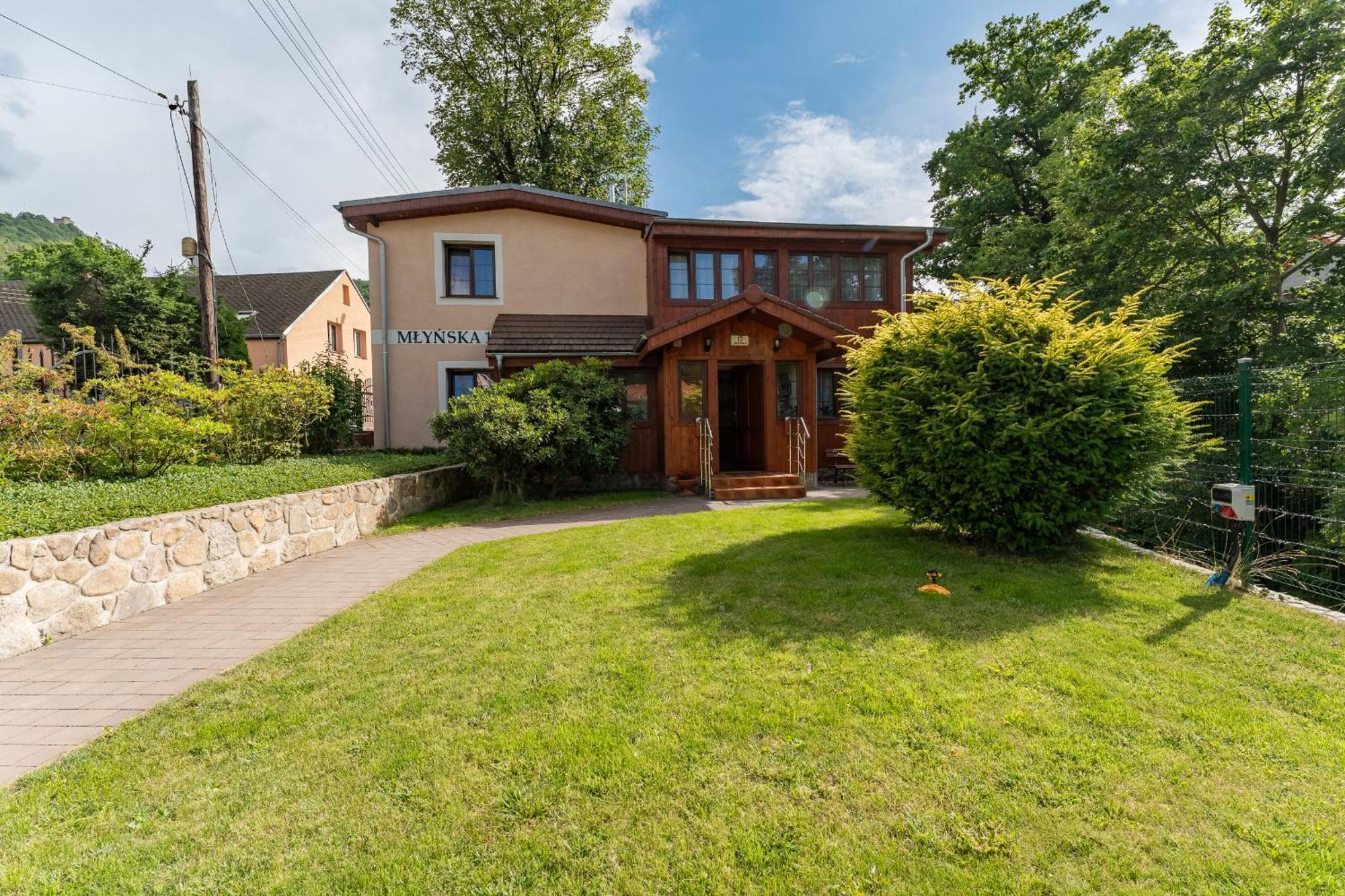 Dom Krawca - Pod Chojnikiem Appartement Jelenia Góra Buitenkant foto
