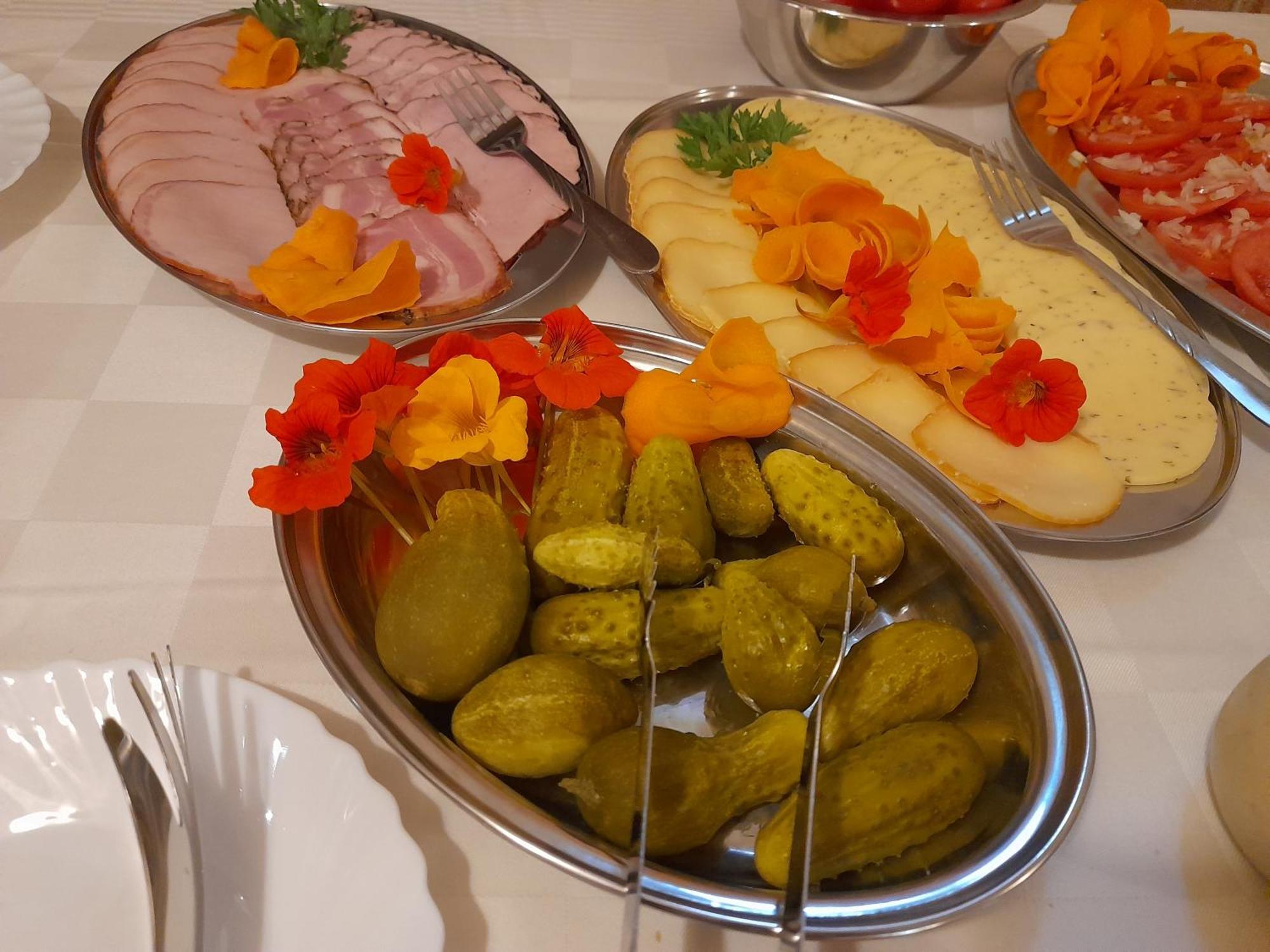 Dom Krawca - Pod Chojnikiem Appartement Jelenia Góra Buitenkant foto